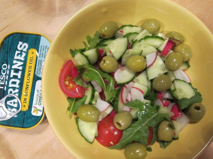 Followed by a healthy salad + omega 3 snack ... 