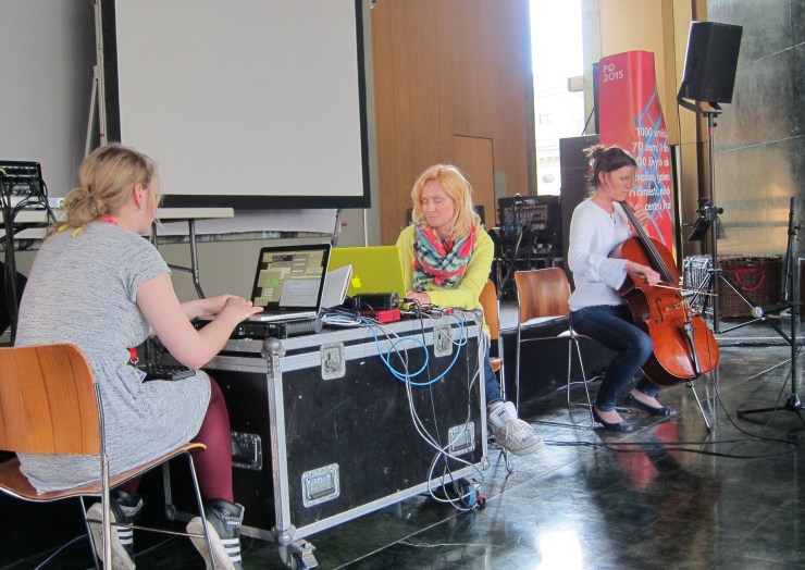 and sometimes you need to close your eyes and listen to the other audio streams ...