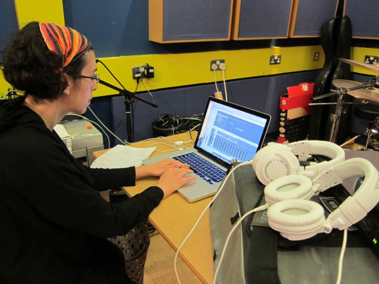 FLO-at-CMMR2016-QMUL-Ximena-testing-JackAudio-works-with_Logic