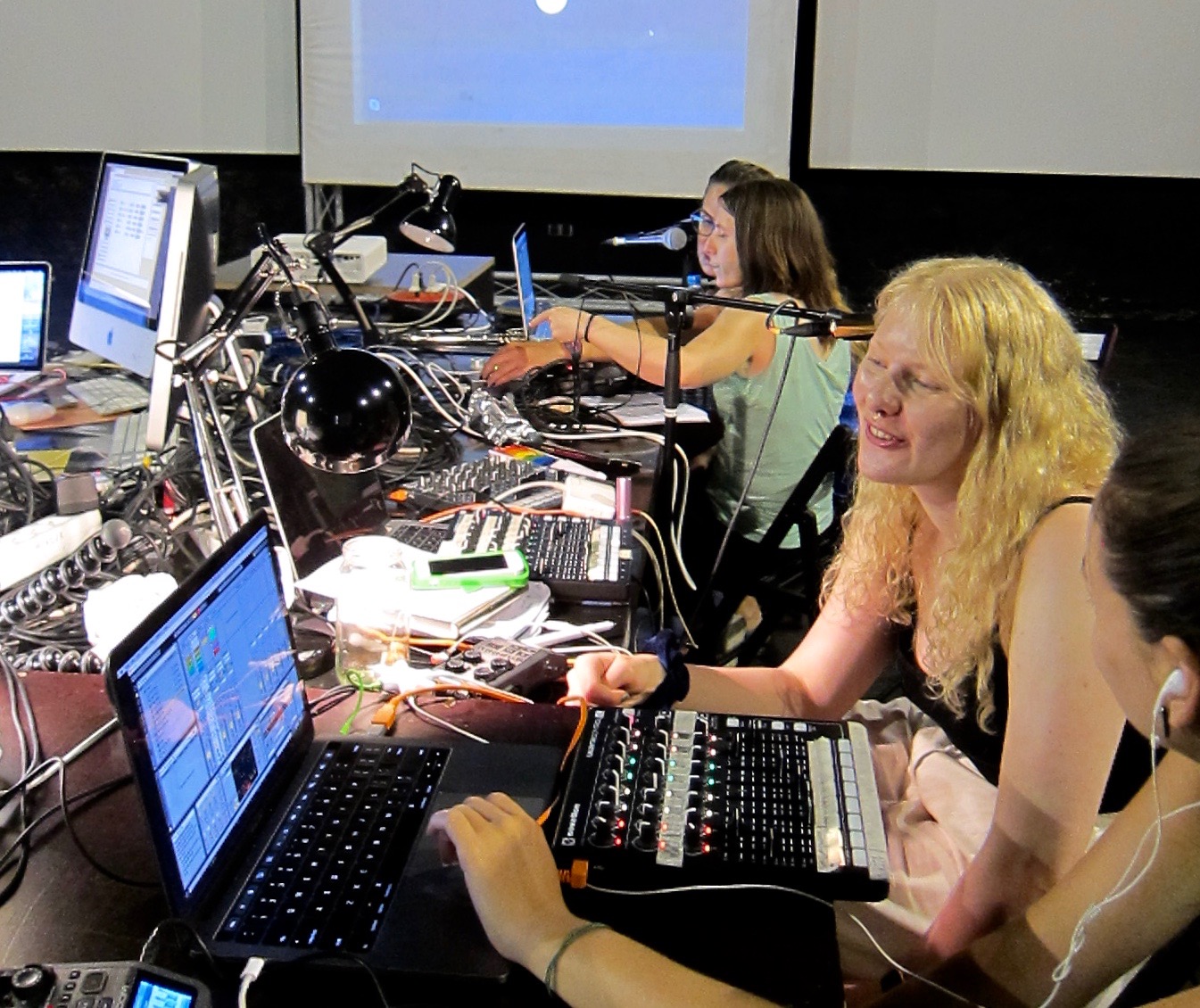 Female-Laptop-Orchestra-workshop-Hangar-July-2019