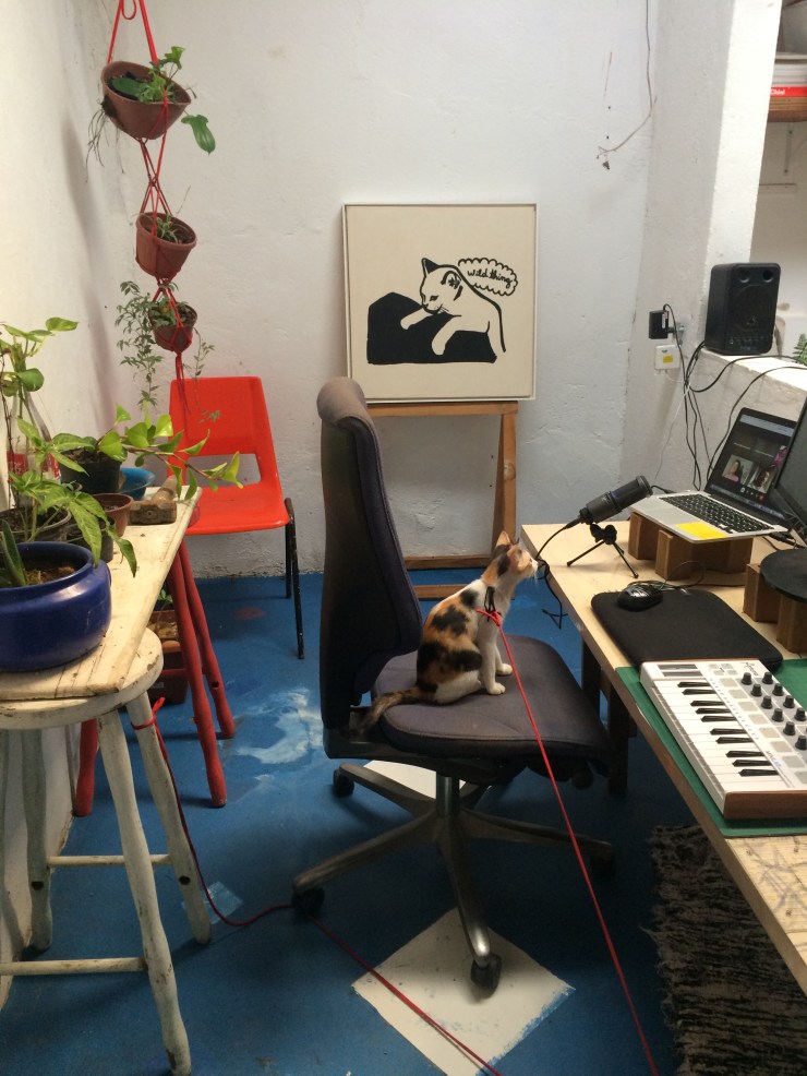 FLO-performance-Absurdity-Ariane-set-up-Brazil